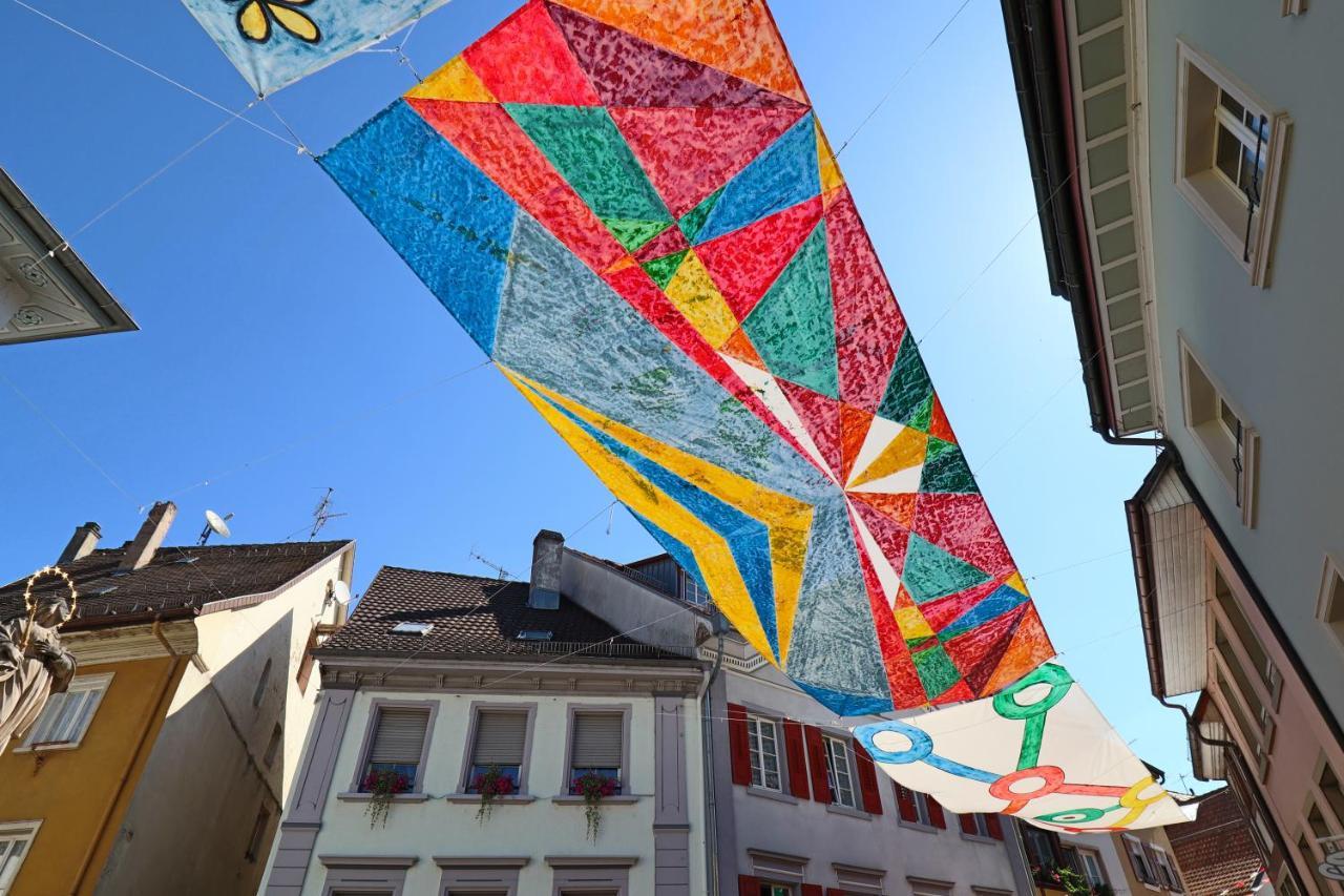 Loewe Apartment Gelb Tiengen Altstadt Waldshut-Tiengen Esterno foto