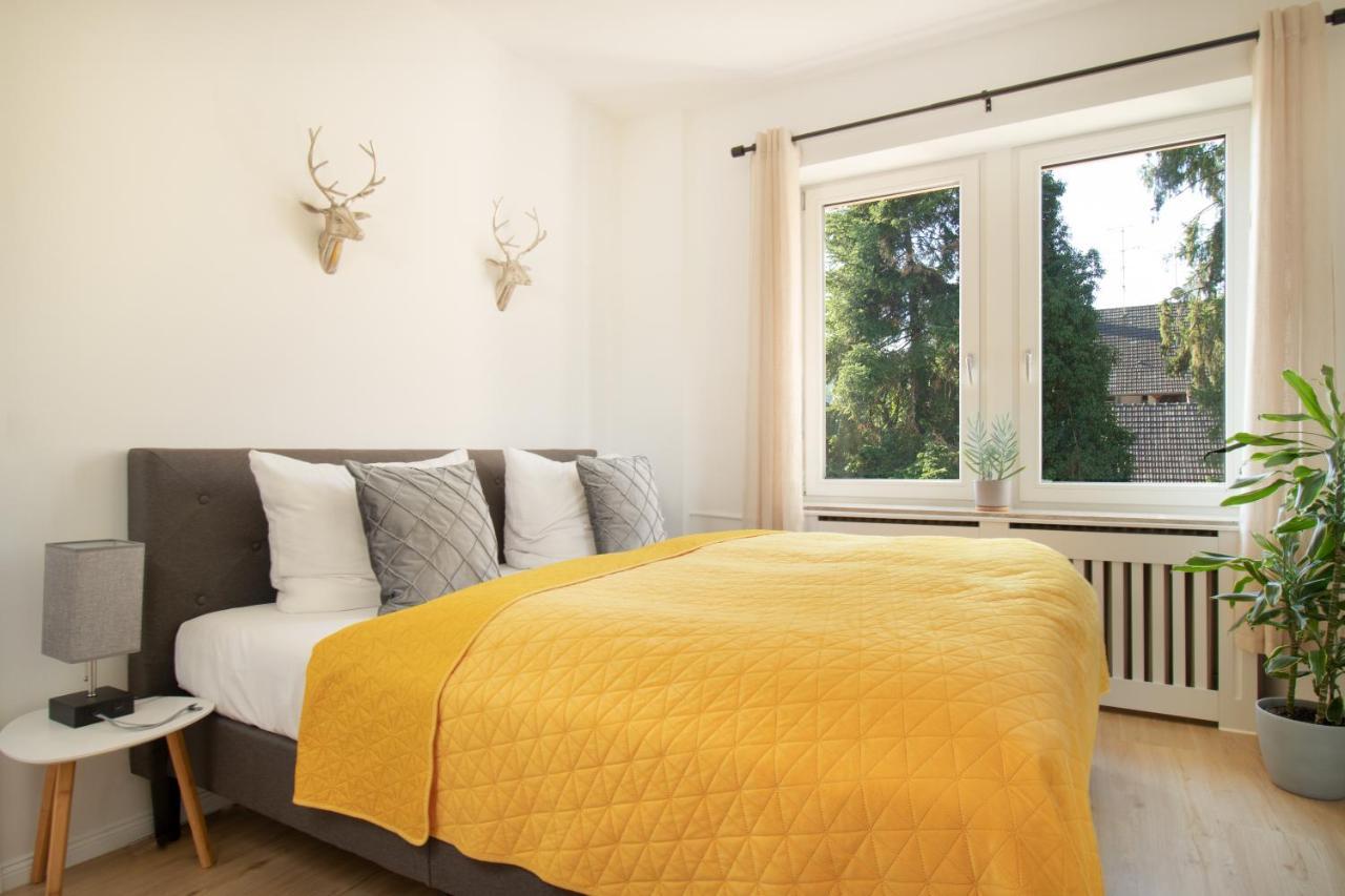 Loewe Apartment Gelb Tiengen Altstadt Waldshut-Tiengen Esterno foto